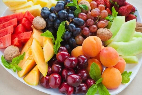 Mevsim Meyveleri Tabağı