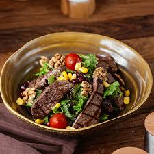 Balzemik Soslu Biftek Salata