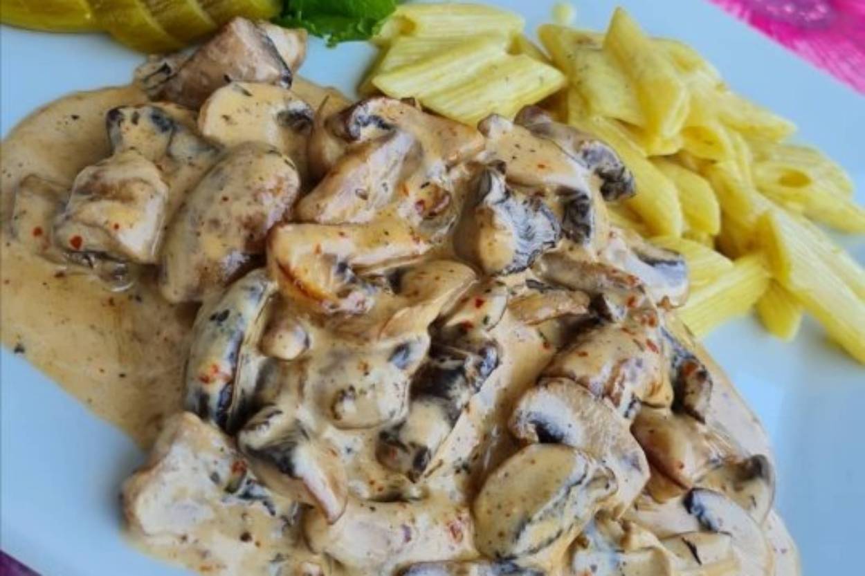 Kremalı Mantarlı Tavuk